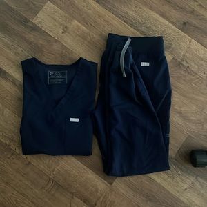 SMALL Figs navy blue Catarina top + Zamora jogger set - like new